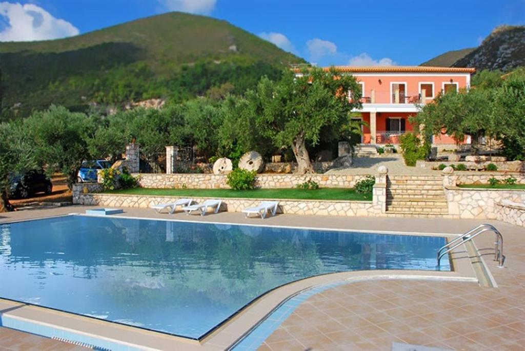 Anatoli Labreon Hotel Agia Marina  Exterior photo